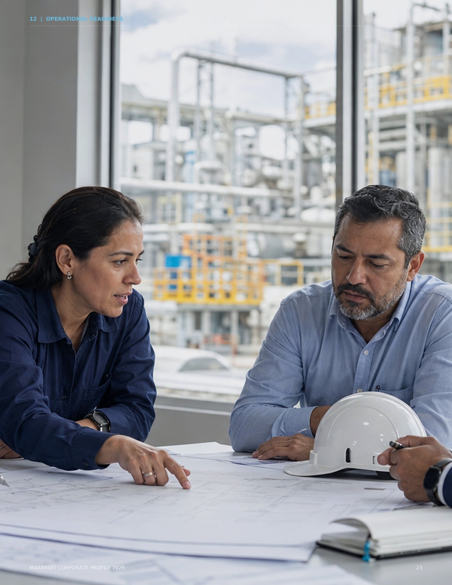 Revisión técnica en un entorno industrial, imagen del perfil corporativo MaxAsset